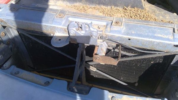 1991-1996 Chevy Caprice Hood Latch Assembly With Bracket Oem 12522746 — photo 2