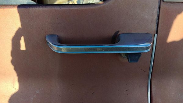 1973-1988 Chevy K30 Driver Left Front Outside Door Handle Oem — photo 1