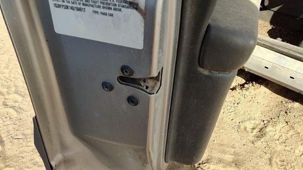 2000-2005 Pontiac Bonneville Driver Left Front Door Latch With Rods/Cables Oem — photo 3