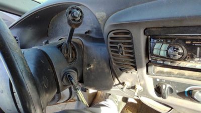 1997-2004 Ford F150 Steering Column Assembly Oem