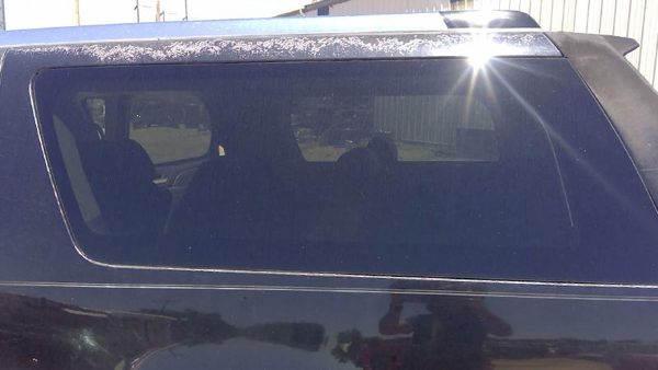 2007-14 Yukon Xl Denali Driver Left Rear Quarter Glass Back Side Window Oem — photo 3