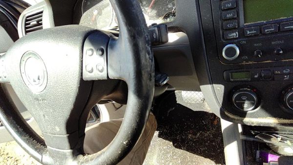 2006 Volkswagen Jetta Steering Column — photo 1