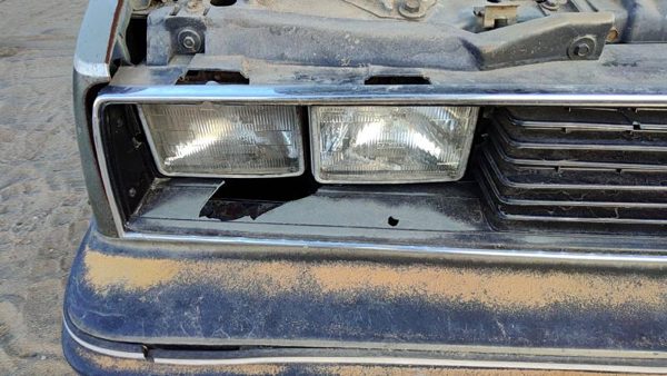 1985-1986 Pontiac 6000 Passenger Right Head Light Oem Front Lamp Pair Set — photo 1