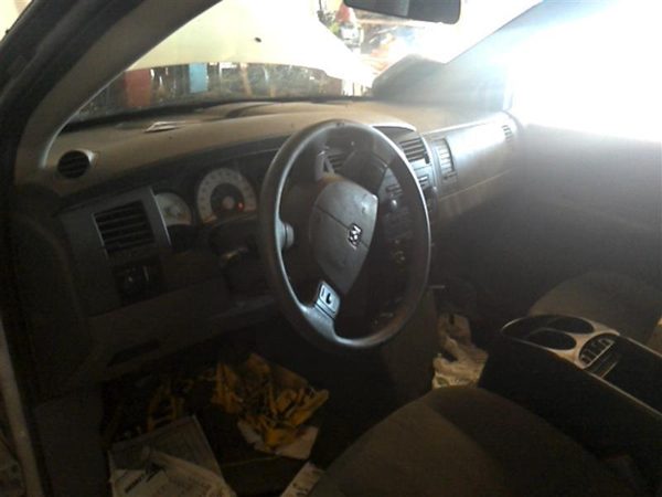 2004 Dodge Durango — vehicle photo 5