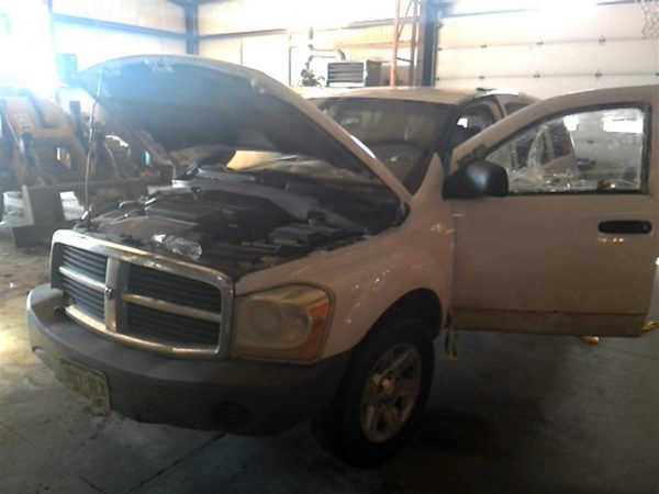2004 Dodge Durango — vehicle photo 3