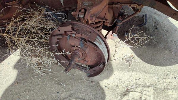 53-54 Chevy Bel Air 150 Sedan Passenger Right Front Spindle Steering Knuckle — photo 2