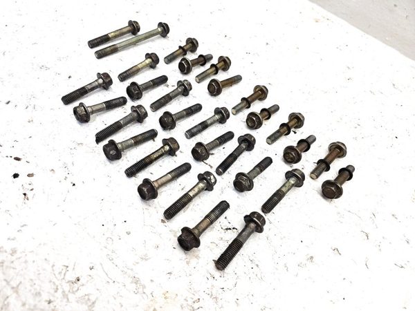 2002 Sierra 2500 Hd Allison 1000 Bell Housing To Transmission Bolts Case Bolts — photo 3