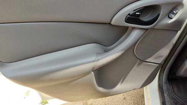 00-03 Focus Station Wagon Driver Left Rear Inside Door Trim Panel Switches Back — photo 8