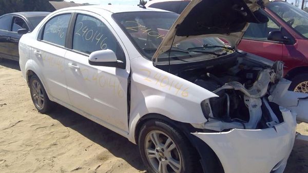 2010 Chevy Aveo — vehicle photo 1