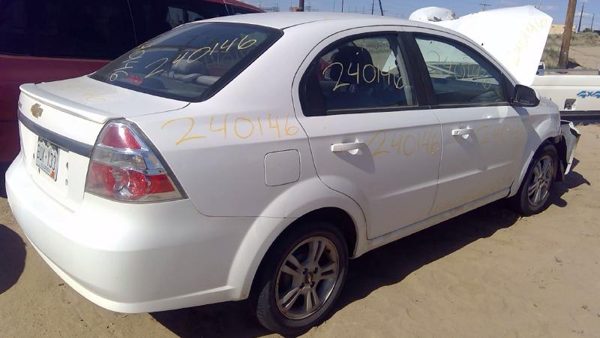 2010 Chevy Aveo — vehicle photo 8