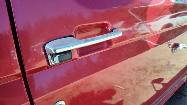 1991 Ford F150 Outside Door Handle RH Maroon — photo 2