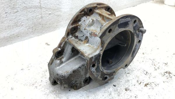 1999 Ford F250 Super Duty Powerstroke Transfer Case Adapter Oem 7A040-Eb — photo 2