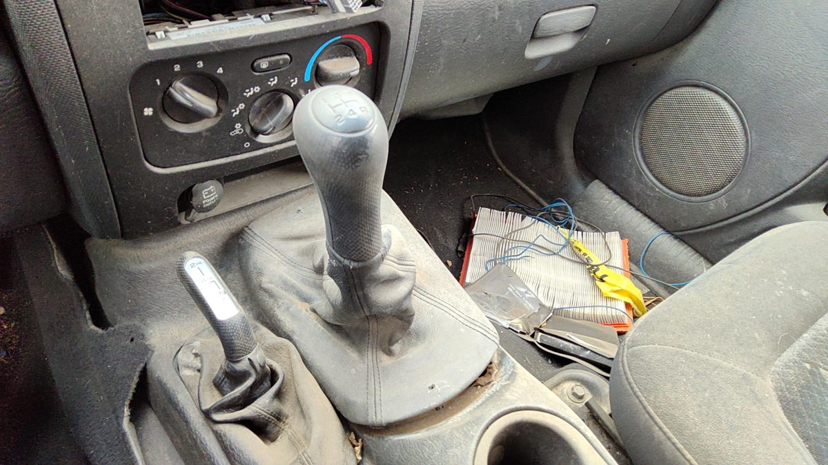 2002 Jeep Liberty Floor Shifter Lever Assembly Shift 5 Speed Manual Transmission