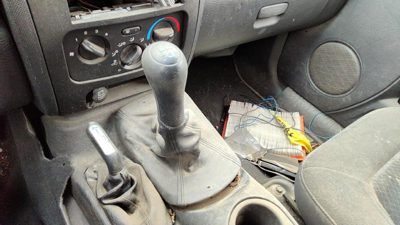 2002 Jeep Liberty Floor Shifter Lever Assembly Shift 5 Speed Manual Transmission