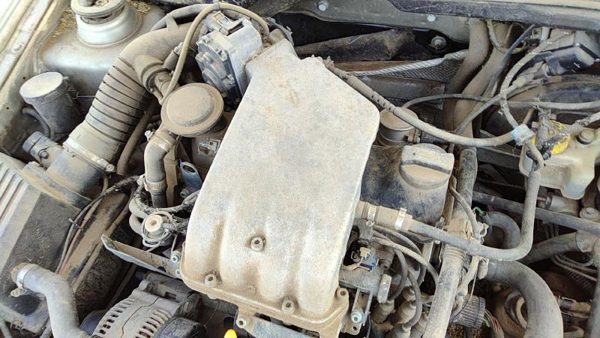 1999-2002 Vw Cabrio Convertible Valve Cover Oem 2.0L 37103469N — photo 4