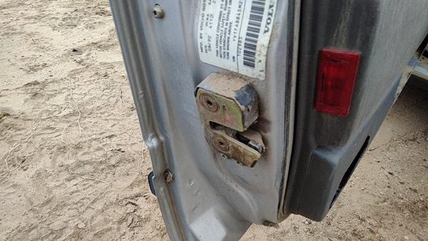 85-95 Volvo 740 Driver Left Front Door Latch With Rods/Cables Oem — photo 3