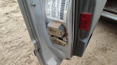 85-95 Volvo 740 Driver Left Front Door Latch With Rods/Cables Oem
