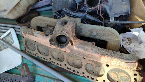 1967-1976 Chevy Van G20 Exhaust Manifold Assembly Oem 4.1L 250 00464136 — photo 1