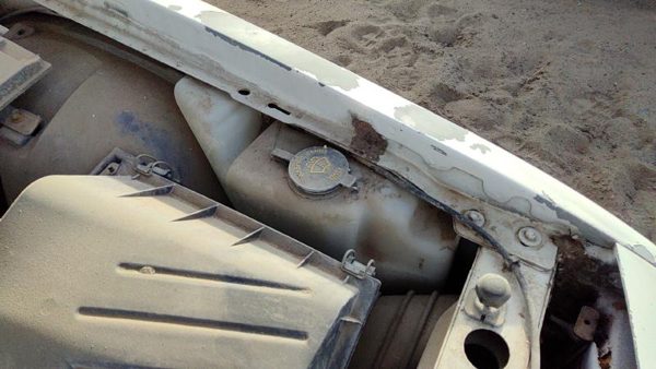 2000-2011 Ford Crown Vic Windshield Washer Fluid Reservoir With Pump Wiper Tank — photo 4