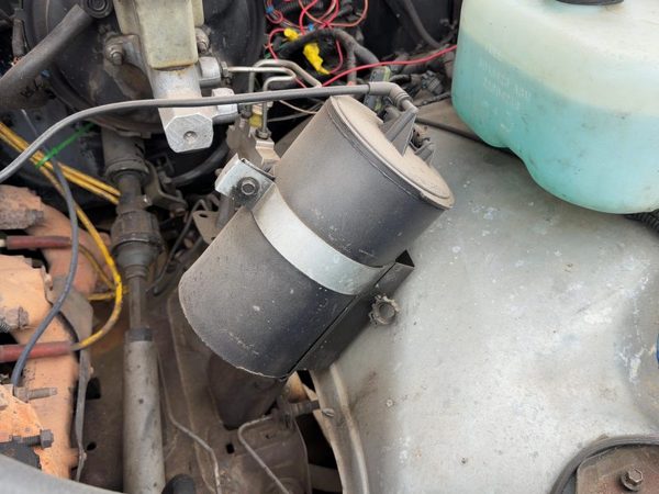 1988-1995 Chevy Silverado 1500 Fuel Vapor Canister Oem Charcoal Housing 4.3L — photo 1