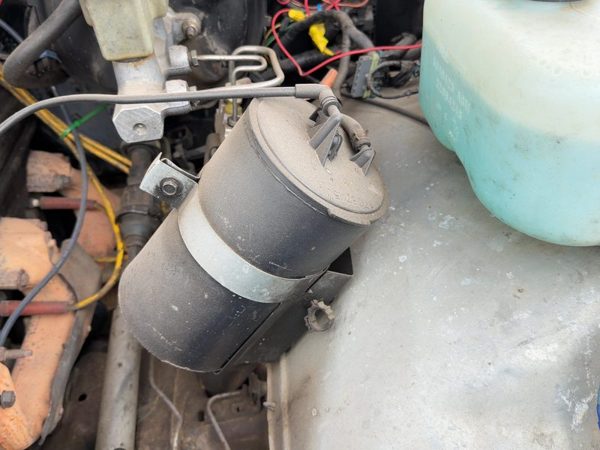 1988-1995 Chevy Silverado 1500 Fuel Vapor Canister Oem Charcoal Housing 4.3L — photo 2