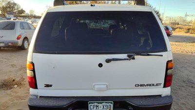 2001 Suburban 1500 Trunk/decklid/hatch/tailgate 50U Summit White