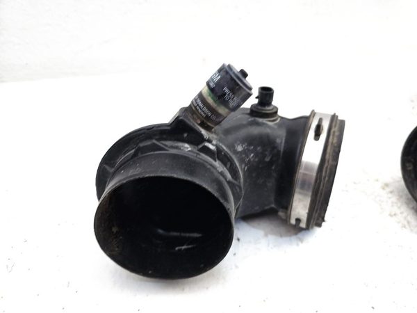 1999 Chevy Tahoe Air Intake Tube Duct With Vortec Resonator Oem 15998580 — photo 7