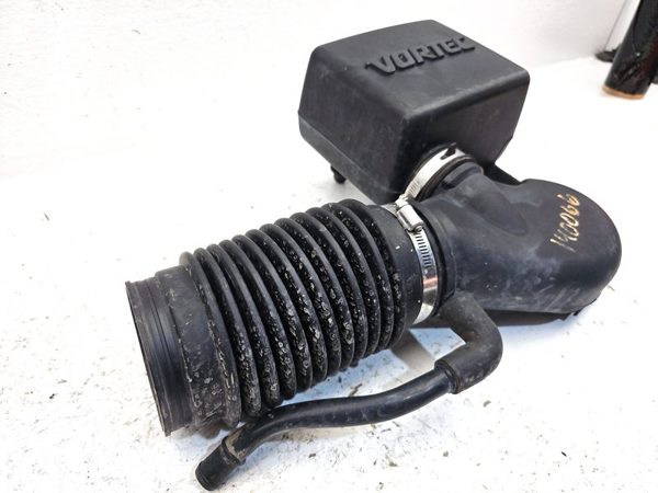 1999 Chevy Tahoe Air Intake Tube Duct With Vortec Resonator Oem 15998580 — photo 8