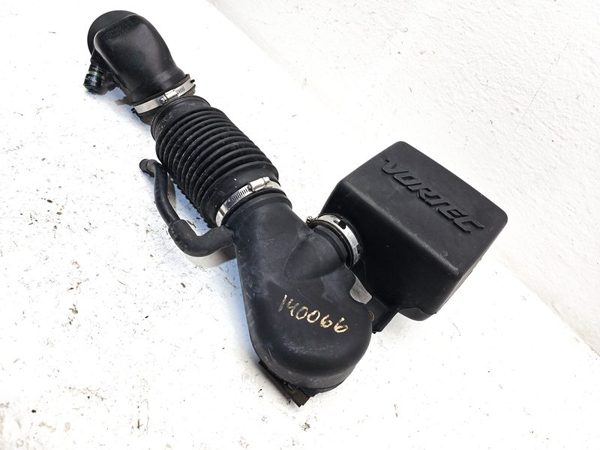 1999 Chevy Tahoe Air Intake Tube Duct With Vortec Resonator Oem 15998580 — photo 4