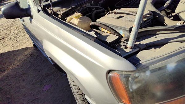 1999-2004 Jeep Grand Cherokee Passenger Right Front Fender Oem Silver 55135900Ac — photo 2