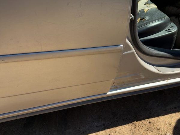05-10 G6 Passenger Right Rear Moulding From Door Oem Back Sedan Silver 67U — photo 3