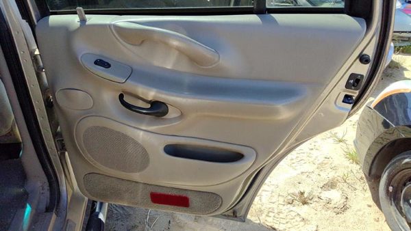 00-02 Expedition Passenger Right Rear Door Trim Panel With Switches Back Tan Fh — photo 1