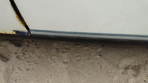 79-85 Mercedes 300Td Driver Left Rear Lower Moulding From Door Back Trim Strip — photo 2