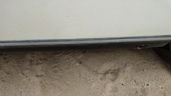 79-85 Mercedes 300Td Driver Left Rear Lower Moulding From Door Back Trim Strip — photo 3