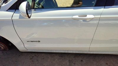 2013 Ford Fusion Front Door LH White Yz