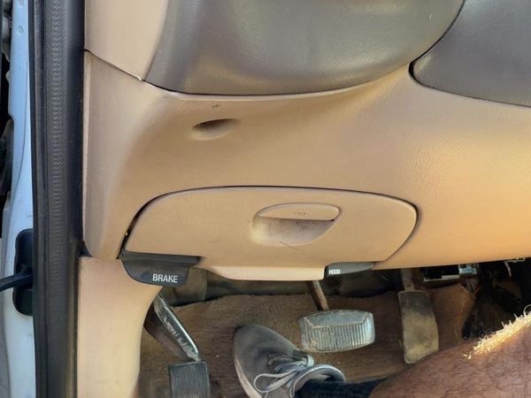 1997-2004 Ford F150 Lower Dash Under Column Knee Bolster Trim Panel Oem Tan Ex — photo 1