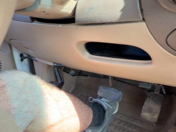 1997-2004 Ford F150 Lower Dash Under Column Knee Bolster Trim Panel Oem Tan Ex — photo 6