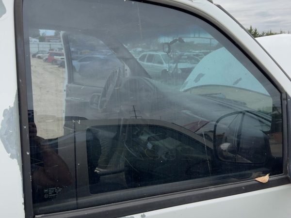 96-24 Chevy Express Van 2500 Passenger Right Front Side Window Door Glass Oem — photo 1