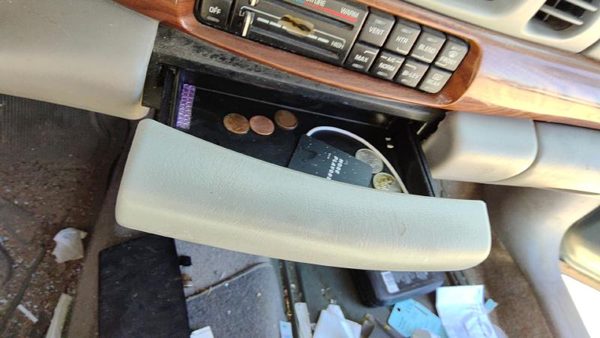 01-04 Buick Lesabre Buick Lesabre Coin Tray Assembly Oem Slide Out Dash Gray 17B — photo 3