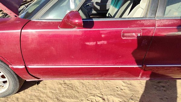 1996 Olds Eighty-eight 88 Front Door LH Red — photo 1
