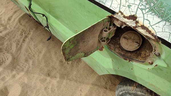77-82 Ford Courier Fuel Tank Door With Hinge Gas Lid Oem Filler Green — photo 3