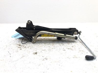 2001 Mercedes Ml320 Spare Tire Jack Assembly With Tool Kit Lug Wrench Oem