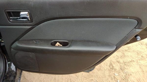 10-12 Fusion Passenger Right Rear Door Trim Panel With Switches Back Charcoal Dw — photo 6