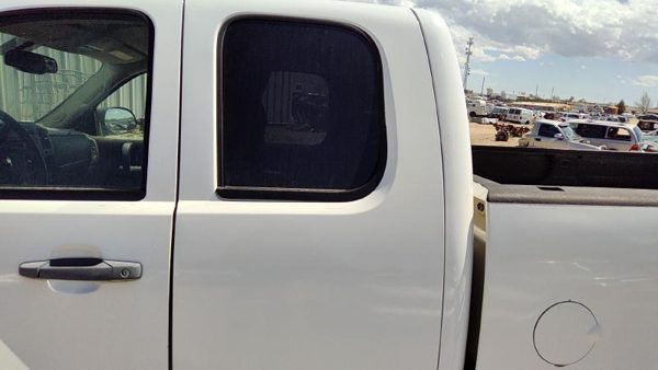2008 Chevy Silverado 2500 Rear Door LH White 50U — photo 4