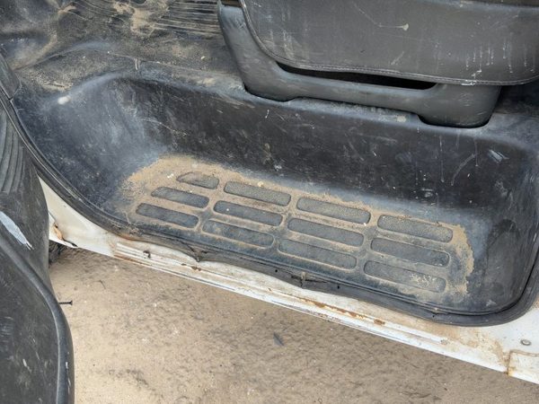 02 Express Van 2500 Driver Left Lower Sill Step Moulding Trim Panel Oem Black — photo 1