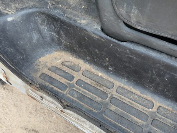 02 Express Van 2500 Driver Left Lower Sill Step Moulding Trim Panel Oem Black — photo 5
