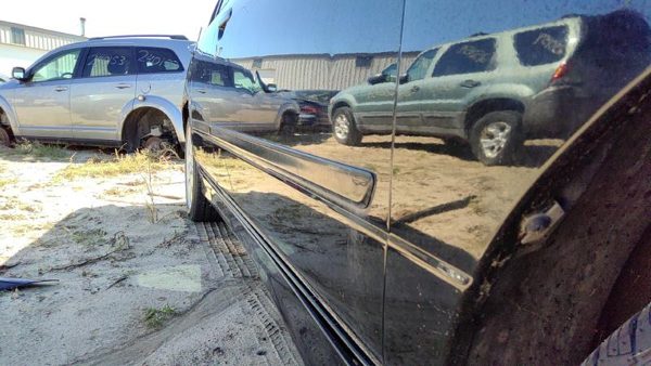 2002 INFINITI G20 Front Door RH KH3 Black — photo 4