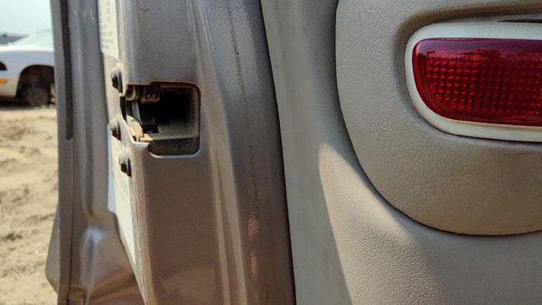 1997-1999 Cadillac Deville Driver Left Front Door Latch With Rods/Cables Oem — photo 2