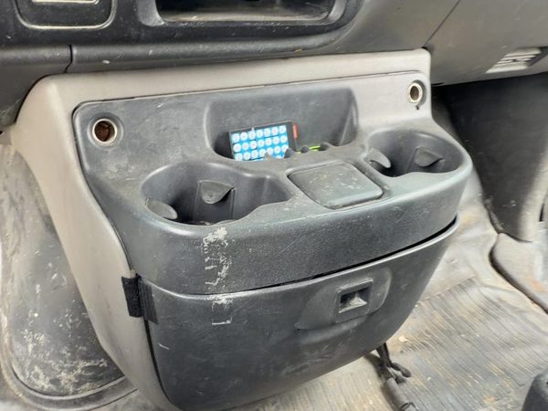 2001-2002 Chevy Express Van 2500 Center Console Dog House Assembly Oem Complete — photo 7