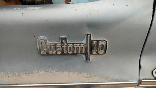 1973-1974 Chevy C10 Driver Left Front Custom Fender Badge Emblem Oem — photo 3